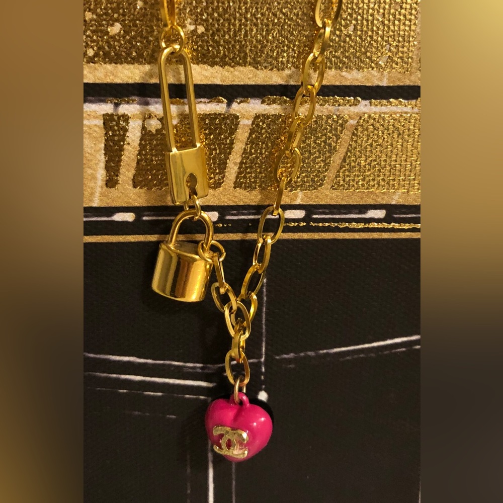 CHANEL Auth. Charm 3D Heart onto Love Lock Pendant Necklace SS …